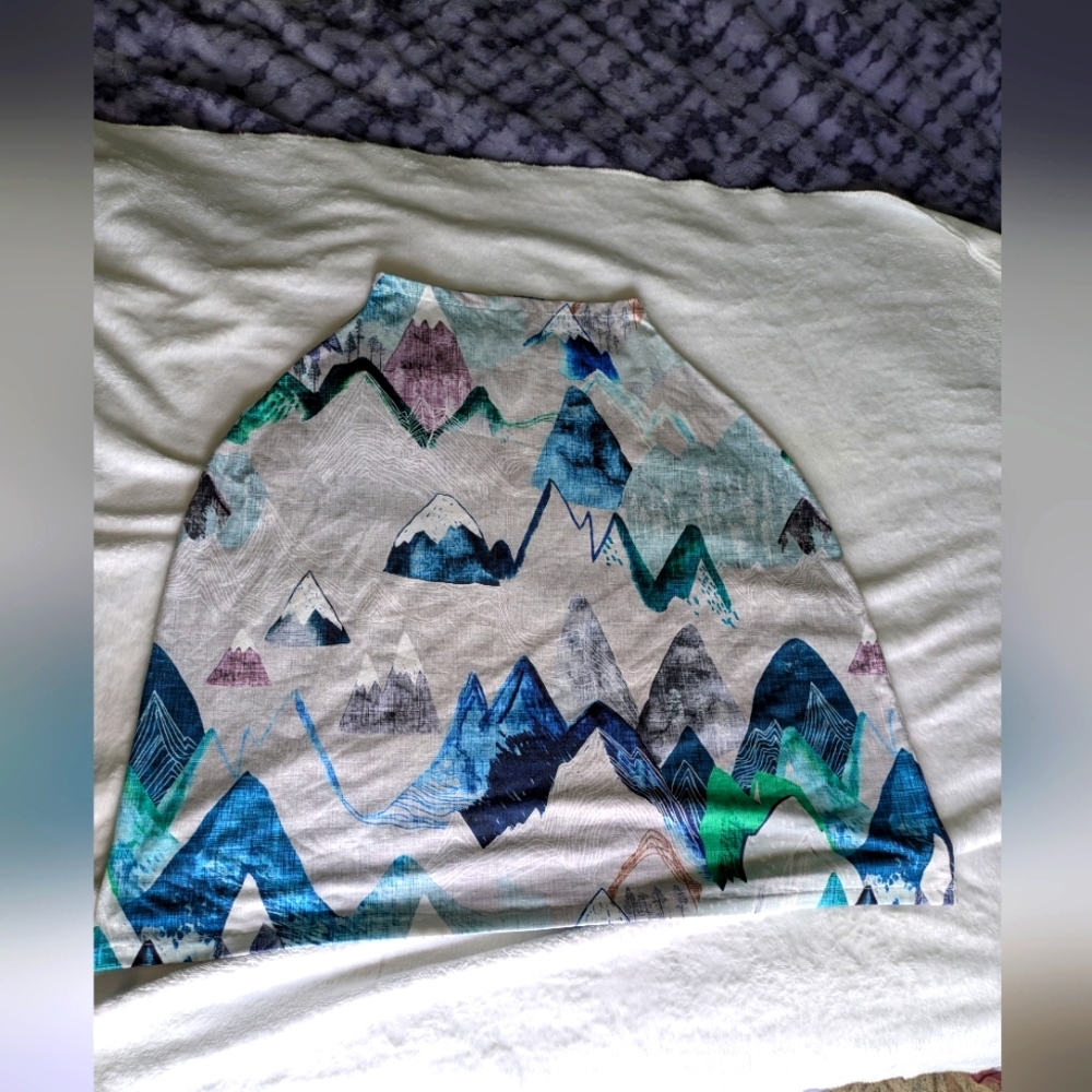 Abstract Mountain Print Carseat Cover